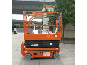 Self Propelled Scissor Lift